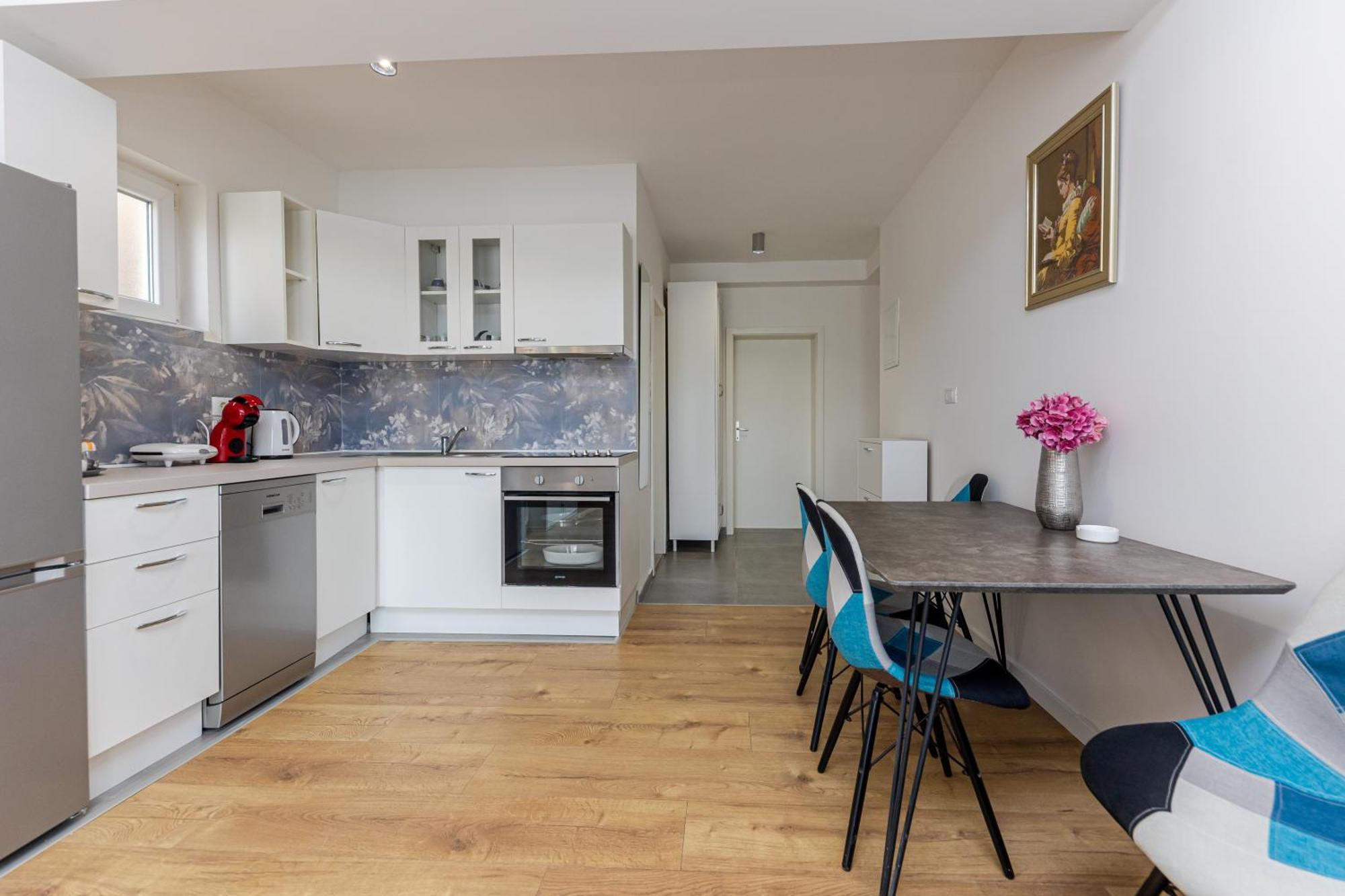 House Niko M With 6 Apartments Spalato Esterno foto