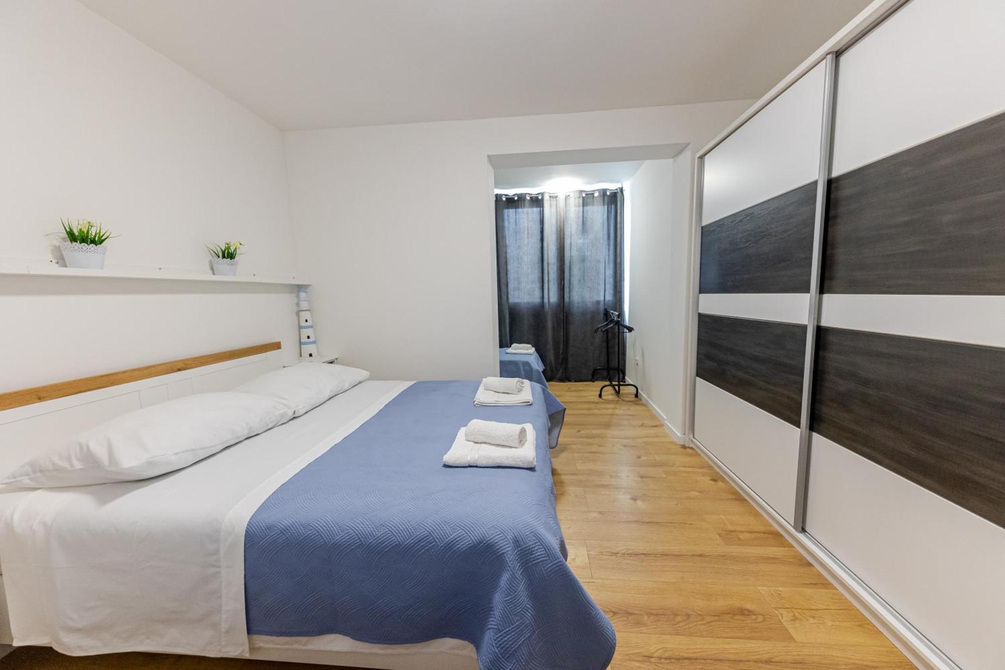 House Niko M With 6 Apartments Spalato Esterno foto
