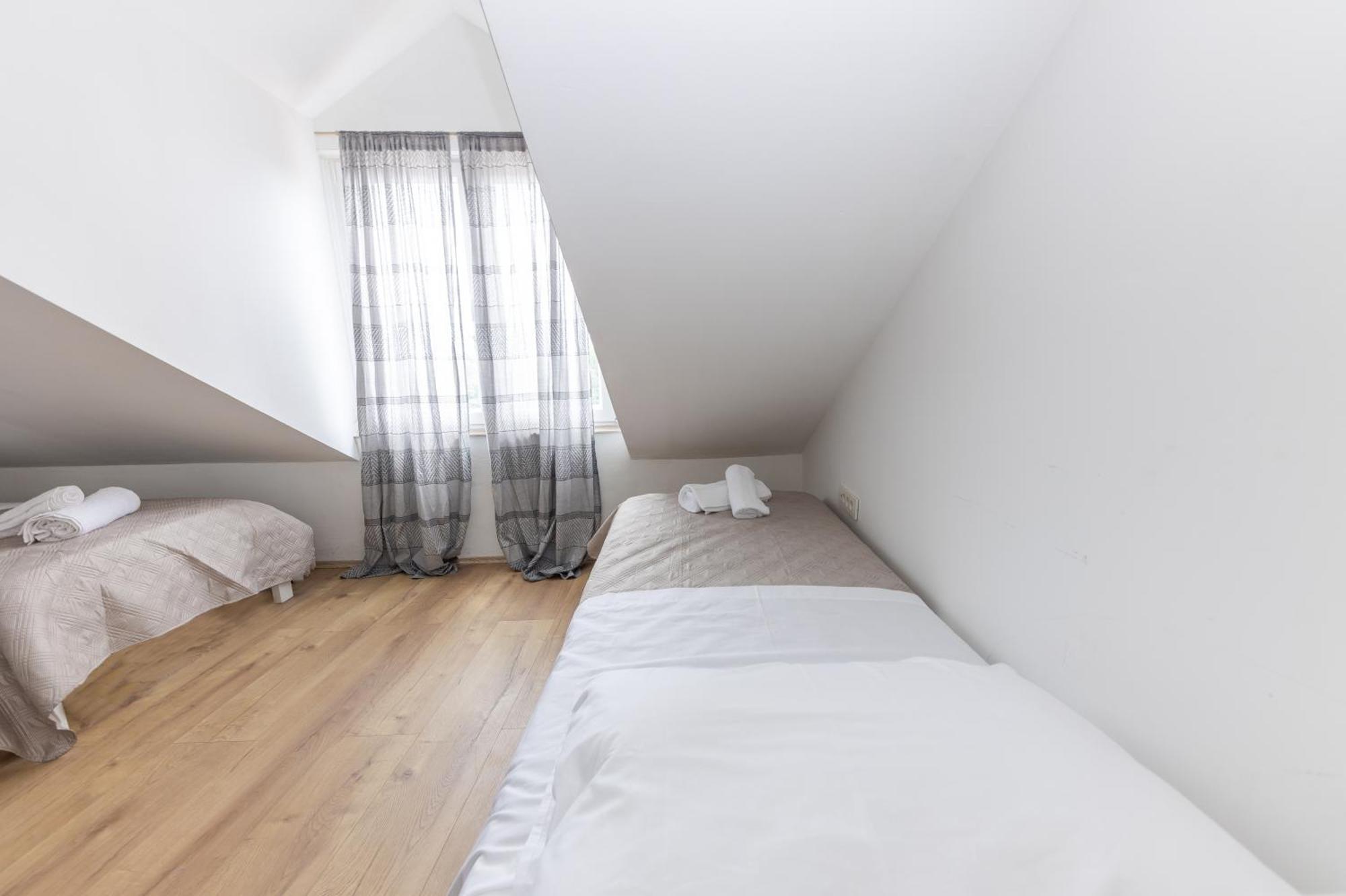 House Niko M With 6 Apartments Spalato Esterno foto