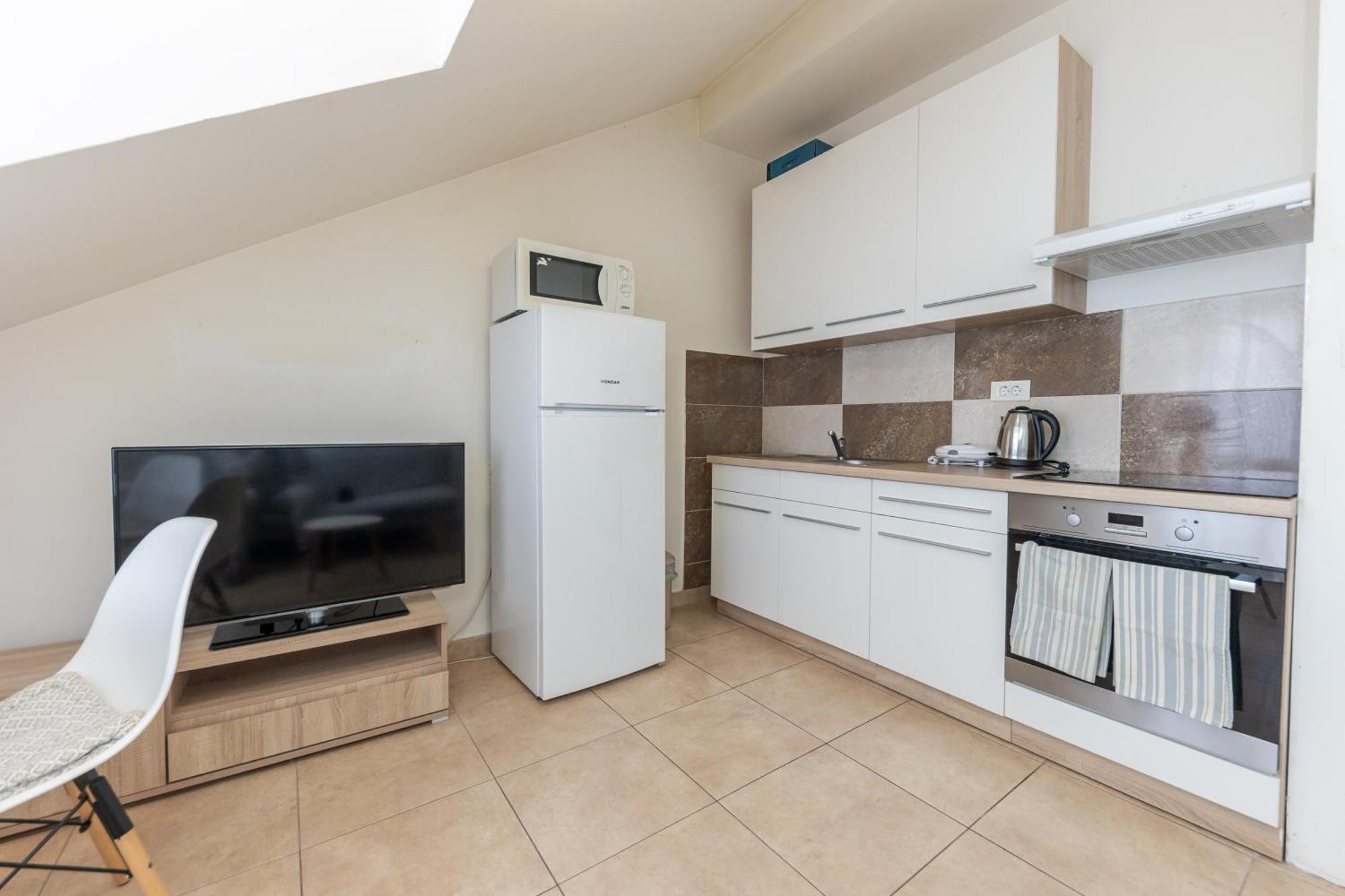 House Niko M With 6 Apartments Spalato Esterno foto