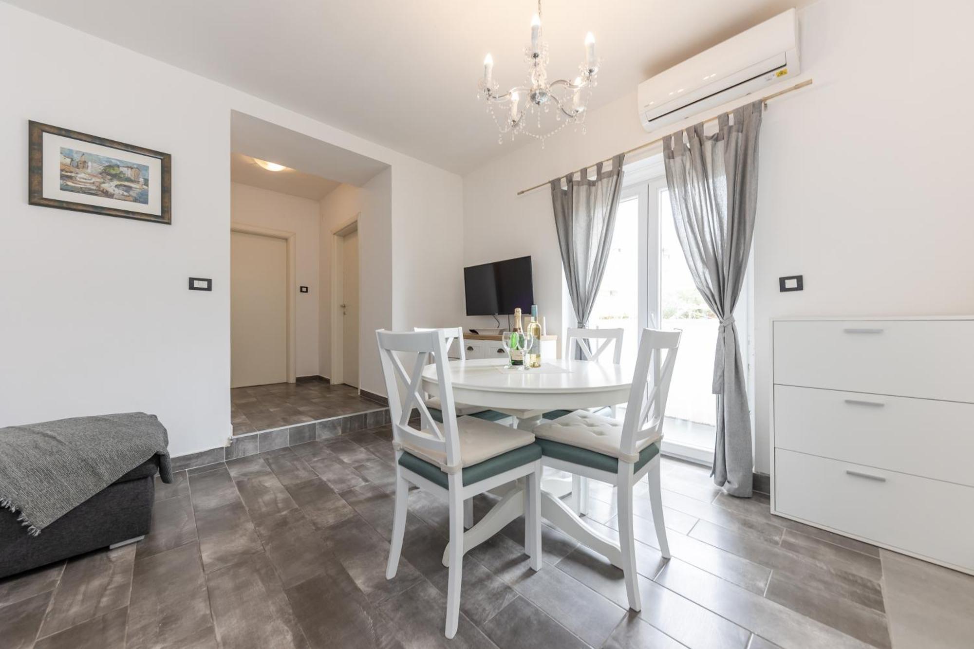House Niko M With 6 Apartments Spalato Esterno foto