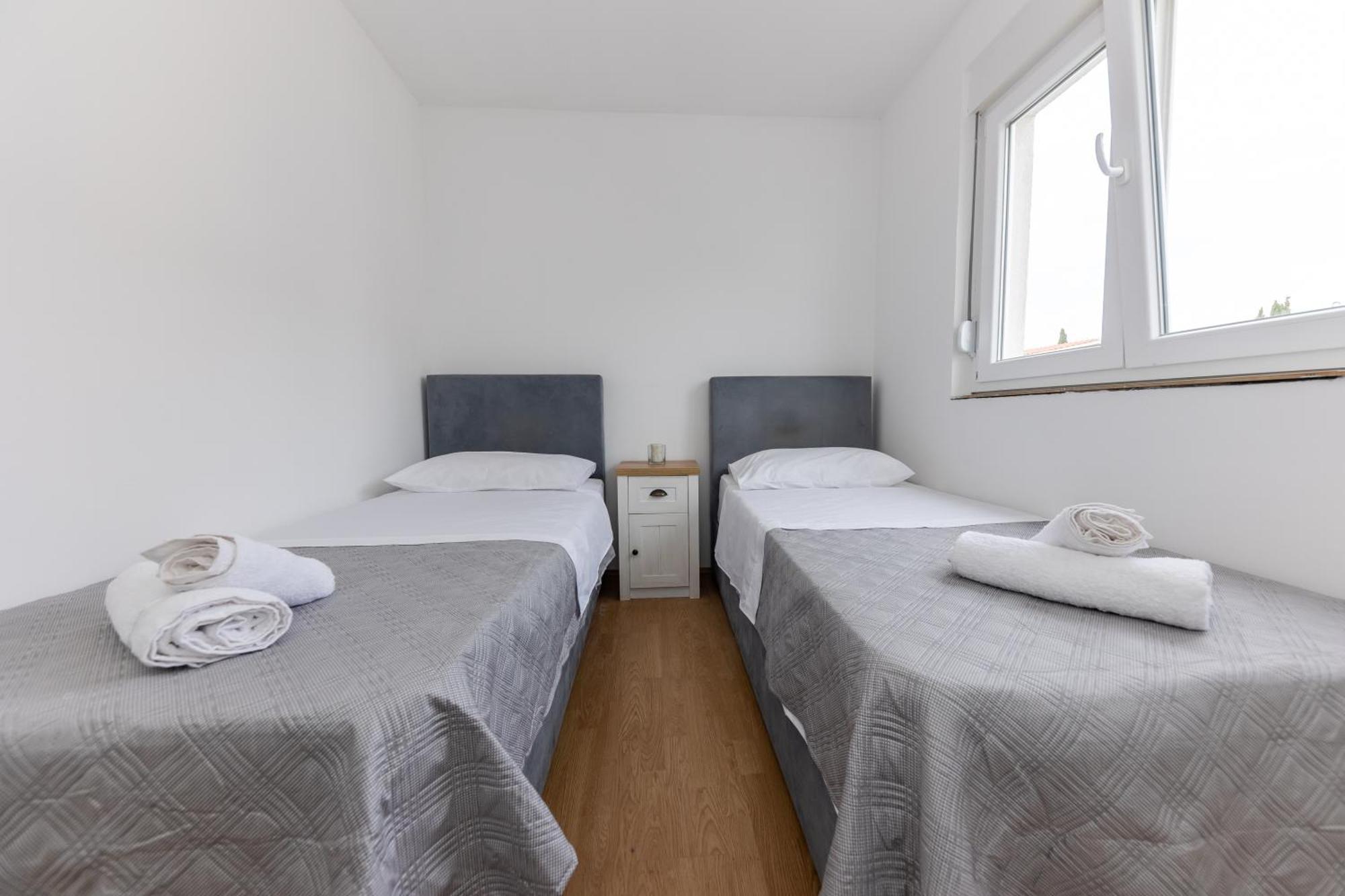 House Niko M With 6 Apartments Spalato Esterno foto
