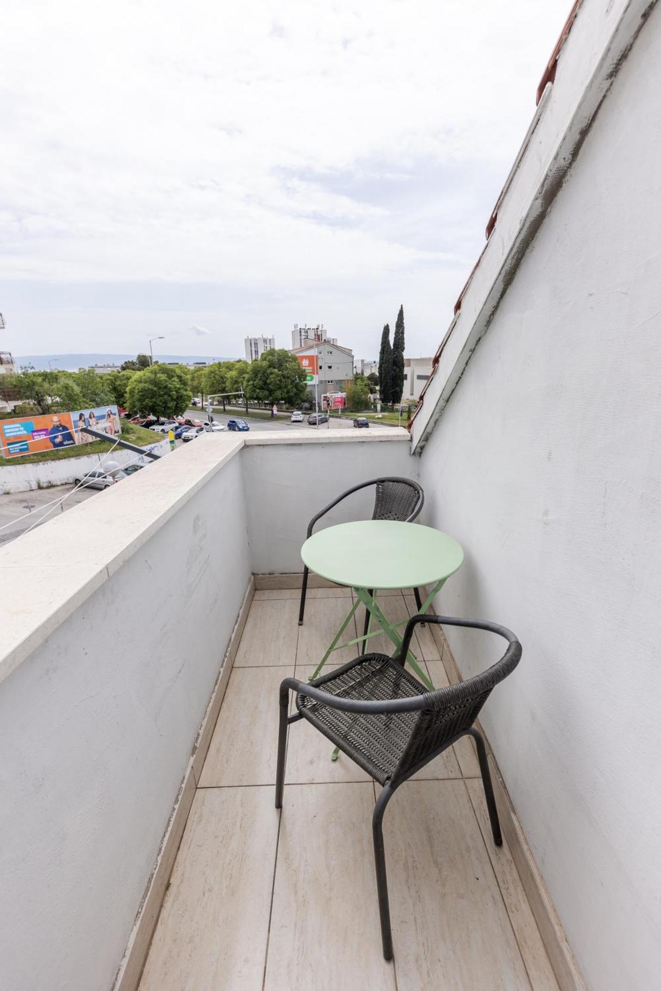 House Niko M With 6 Apartments Spalato Esterno foto